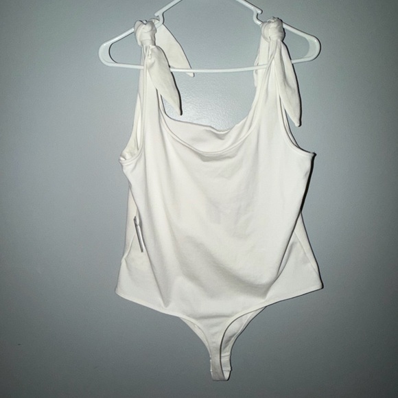 EXPRESS White Tie Shoulder Bodysuit XL Stretch Cotton Snap Bottom NWT - Picture 8 of 11